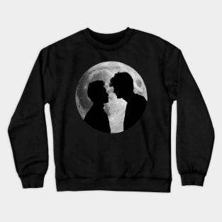 Malec silhouettes and full moon - Alec Lightwood and Magnus Bane / Matthew Daddario and Harry Shum Jr. - Shadowhunters / The mortal instruments Crewneck Sweatshirt